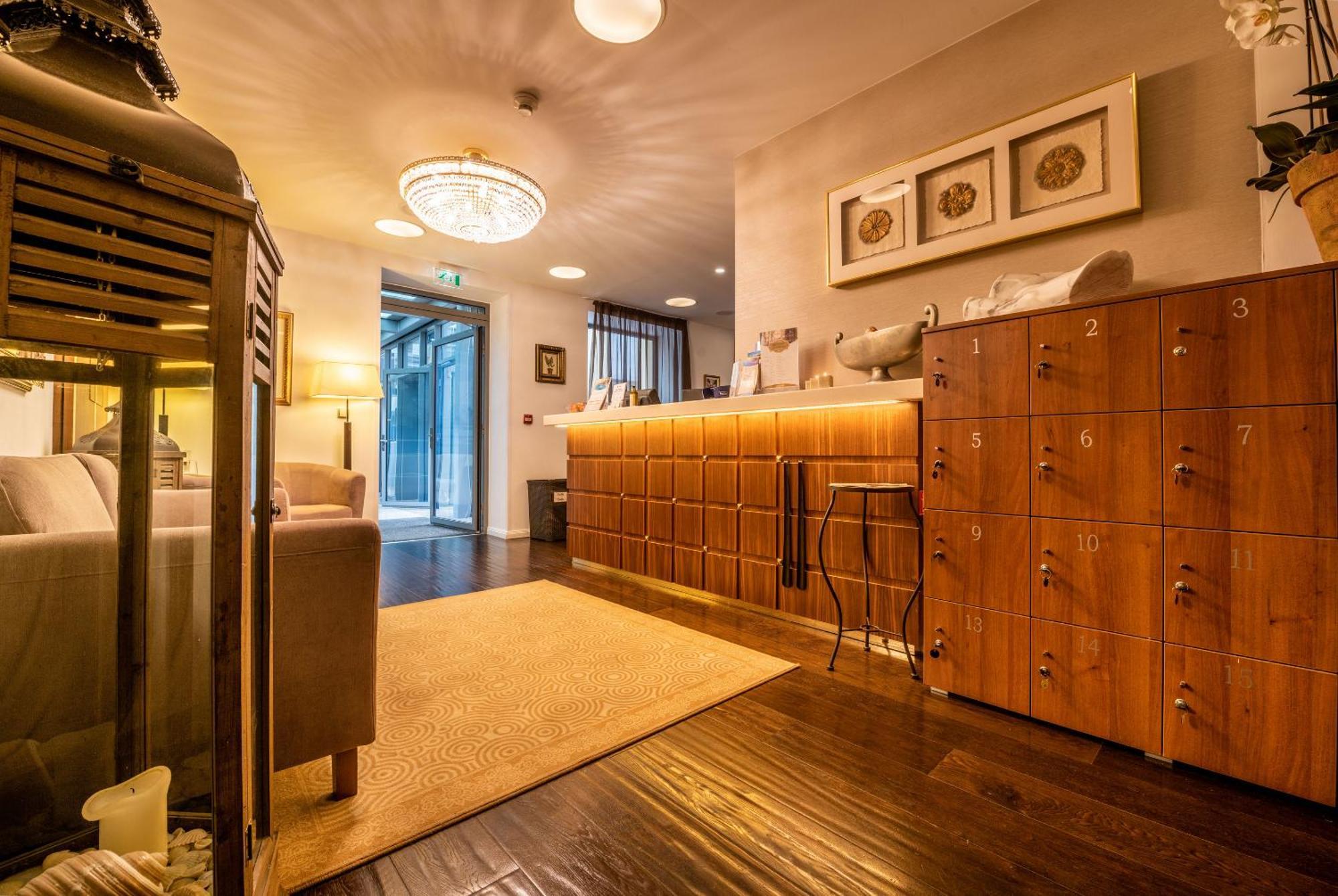 Hotel Elizabeth Trencin Ngoại thất bức ảnh