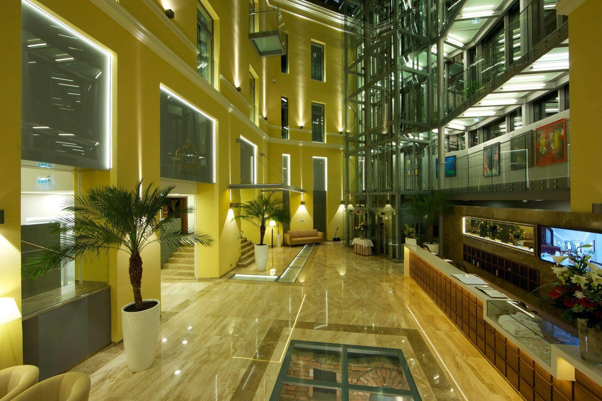 Hotel Elizabeth Trencin Ngoại thất bức ảnh