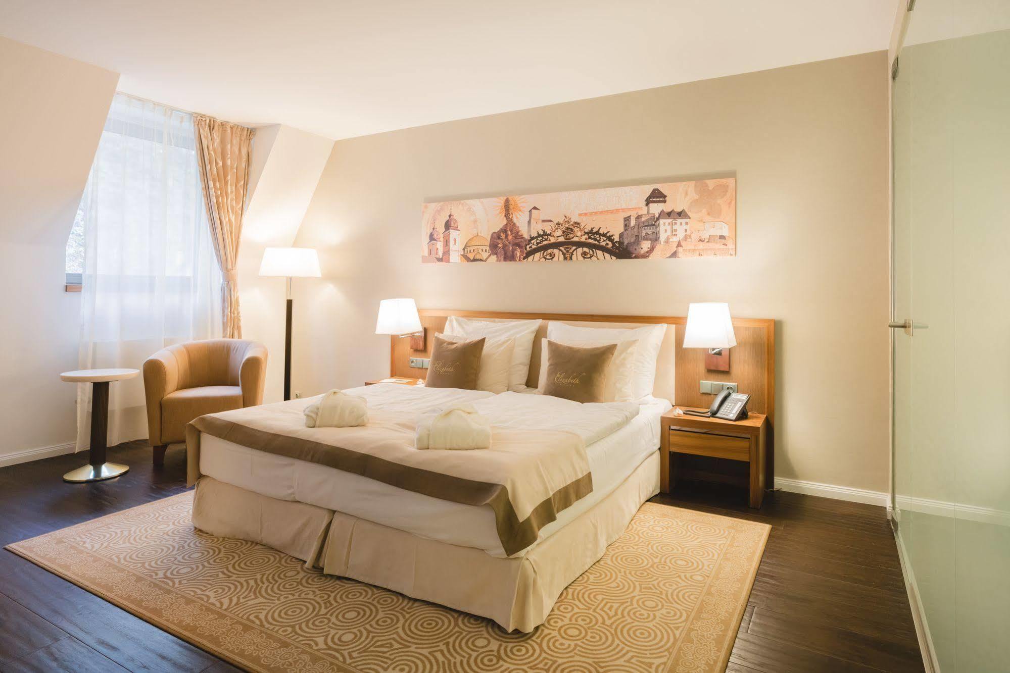Hotel Elizabeth Trencin Ngoại thất bức ảnh