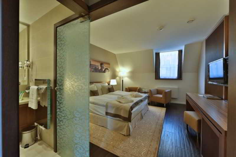 Hotel Elizabeth Trencin Ngoại thất bức ảnh